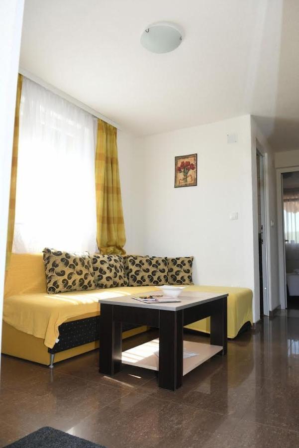 Sobe Alex Apartment Veliko Gradiste Ngoại thất bức ảnh